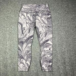 Athleta Women's Transcend 7/8 Tight color Sumi Marble Violet size Medium Yoga